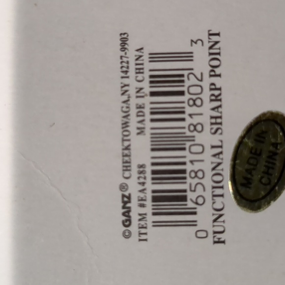 NEW on card. Easter Bunny pin. Ceramic. Ganz Springtime. Basket Carrot - Picture 3 of 3